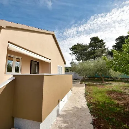 Vila Kuca Za Odmor L&l